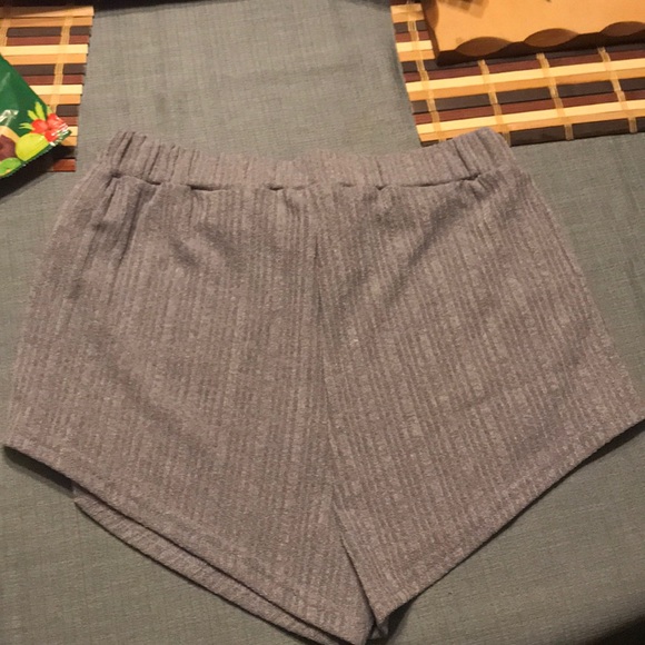 Shein shorts grey - Picture 3 of 3